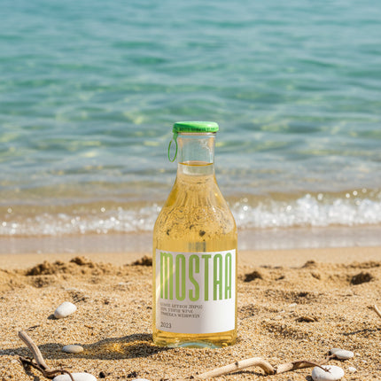 MOSTRA Weiß 500 ml – hochwertiger griechischer Weißwein für Fischgerichte, Salate und leichte Speisen