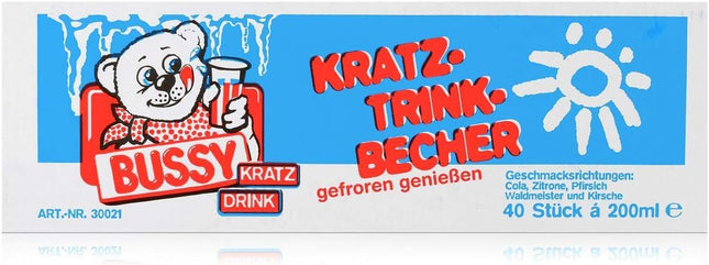 Bussy Kratz Trink Becher 40x200ml – erfrischendes Wassereis zum Selbsteinfrieren in praktischen Bechern, erhältlich in fünf fruchtigen Geschmacksrichtungen: Zitrone, Waldmeister, Kirsche, Cola und Pfirsich, angeboten von der GEtca GmbH. Perfekt für eine sommerliche Abkühlung und einzigartigen Genuss!