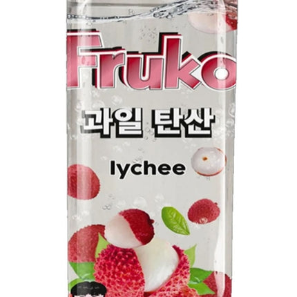 Fruko Frutti Lychee 330 ml – eine exotische und fruchtige Erfrischung mit dem einzigartigen Geschmack von Lychee. Enthält spritzige Fruchtsäfte, Kohlensäure und eine angenehme Süße für ein belebendes Genusserlebnis. Erhältlich bei GEtca GmbH.