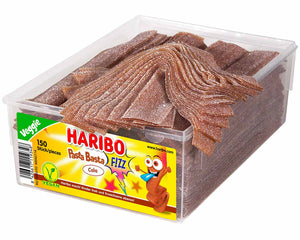 150er-Pack Haribo Pasta Basta Cola FIZZ veggie (1125 g) – Fruchtige Kaubonbons mit intensivem Cola-Geschmack und spritziger Säure. Perfekt für eine vegane und aufregende Nascherei. Angebot von GEtca GmbH.