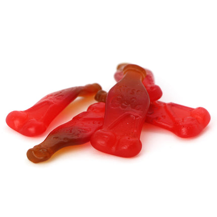 150er-Pack Haribo Kirsch-Cola veggie (1350 g) – Fruchtige Gummibonbons mit der einzigartigen Kombination aus Kirsch- und Cola-Geschmack. Perfekt für eine vegane und spritzige Nascherei. Angebot von GEtca GmbH.
