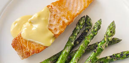Lukull Sauce Hollandaise in der 1-Liter-Packung – sofort einsetzbare, cremige Sauce auf pflanzlicher Basis, ideal zu Spargel, Gemüse, Fisch und Fleisch in Gastronomie und Großküche. Dieses Produkt wird angeboten von Getca GmbH.