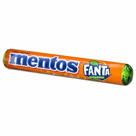 Mentos Fanta 38g enthält Kaubonbons mit einem spritzigen Fanta-Orangengeschmack – perfekt für einen fruchtig-erfrischenden Genussmoment. Das Produkt wird von der GEtca GmbH angeboten.