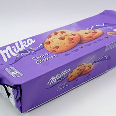 Die Packung Milka Pieguski Choco Cookie 135g enthält knusprige Kekse mit zarten Schokoladenstückchen, verfeinert mit Milka Alpenmilchschokolade – perfekt für einen köstlichen Genussmoment. Das Produkt wird von der GEtca GmbH angeboten.