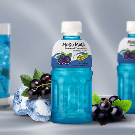 Mogu Mogu Johannisbeere 320 ml – eine köstliche und fruchtige Erfrischung mit dem intensiven, leicht herben Geschmack von schwarzen Johannisbeeren. Enthält echte Fruchtstücke, eine angenehm prickelnde Süße und sorgt für ein einzigartiges Trink-Erlebnis. Erhältlich bei GEtca GmbH.