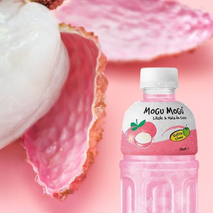 Erfrischungsgetränk Mogu Mogu Litschi (320 ml) mit fruchtigem Litschigeschmack und Nata-de-Coco-Stückchen – erhältlich bei GEtca GmbH.