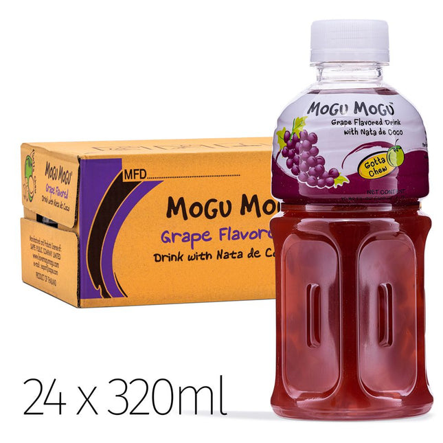 Produktbild von Mogu Mogu Traube mit Nata de Coco, 24 Flaschen à 320 ml. Fruchtiges Erfrischungsgetränk mit aromatischem Traubengeschmack und exotischen Kokosgel-Stückchen. Angebot von Getca GmbH.